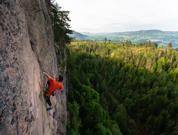 The lightest single rope