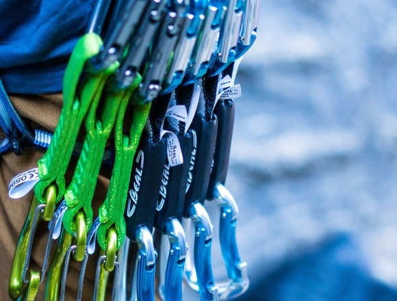 The wear-resistant carabiner