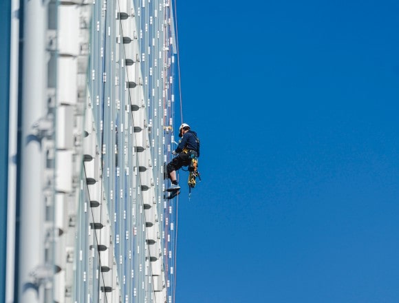 Antichute répondant aux normes du travail en hauteur